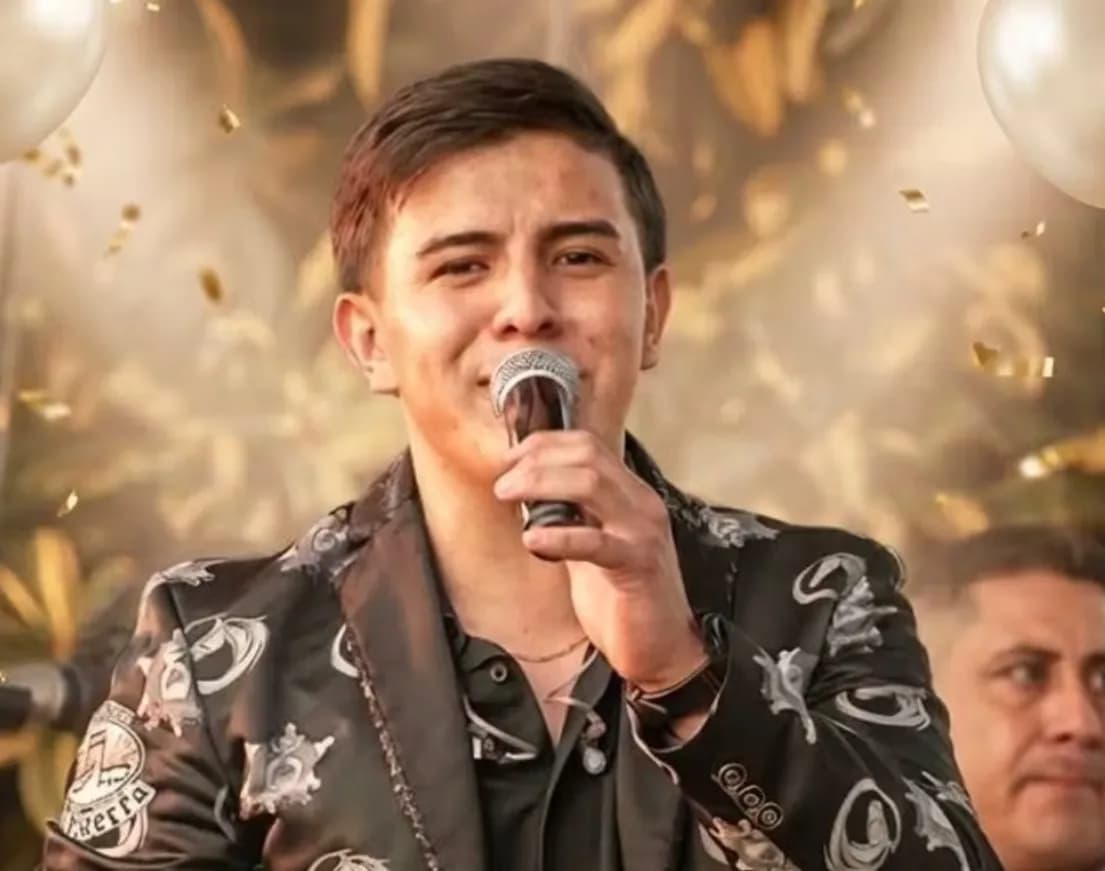 MUERE JOVEN CANTANTE Y LO CONFUNDEN CON LUPE ESPARZA